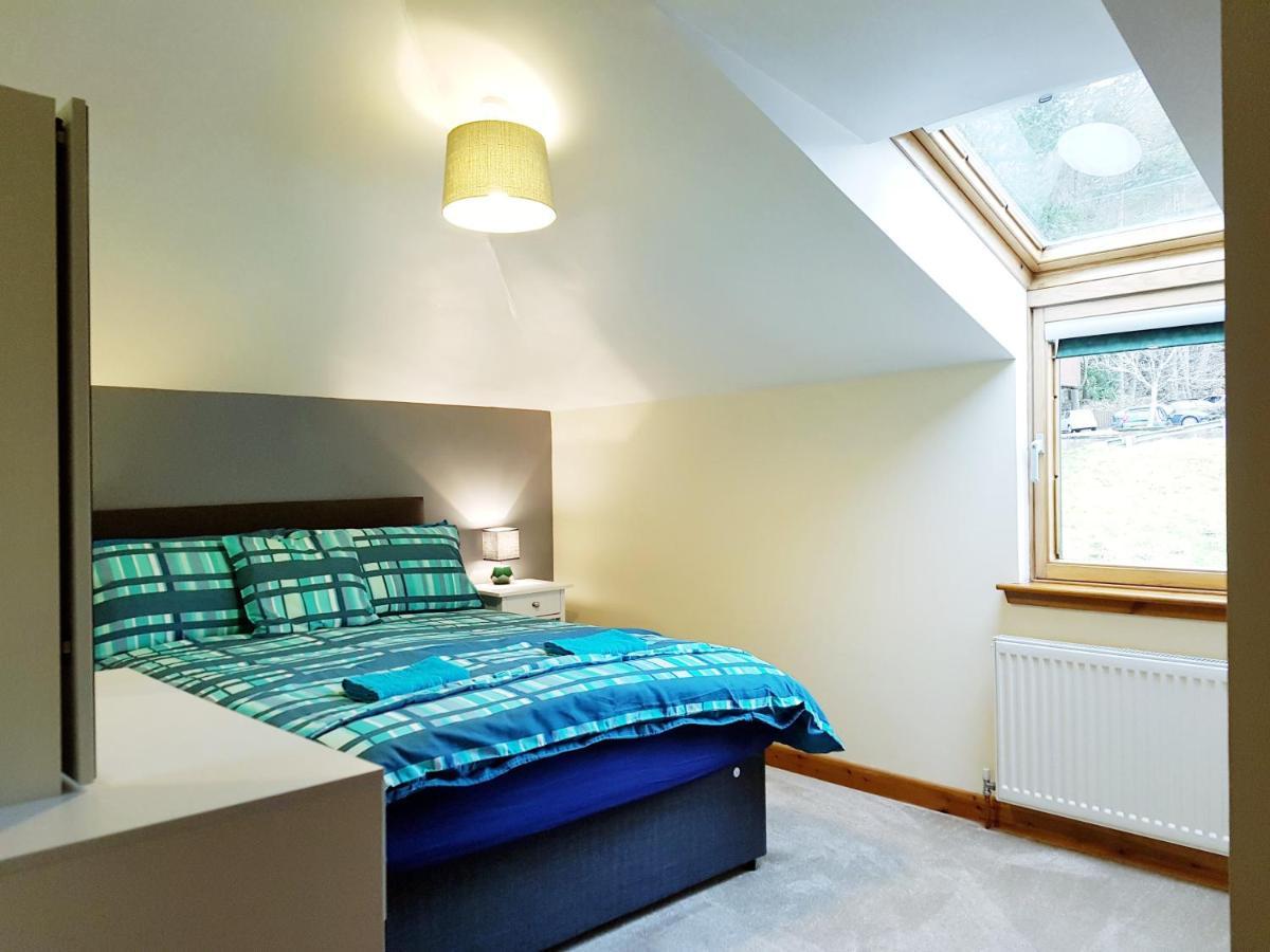 Stylish 2 Bedroom - 2 Miles Inverness City Centre エクステリア 写真